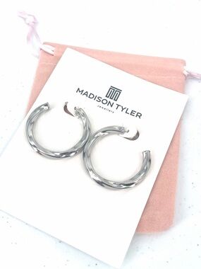 Madison Tyler NWT silver toned twisted hoop earrings